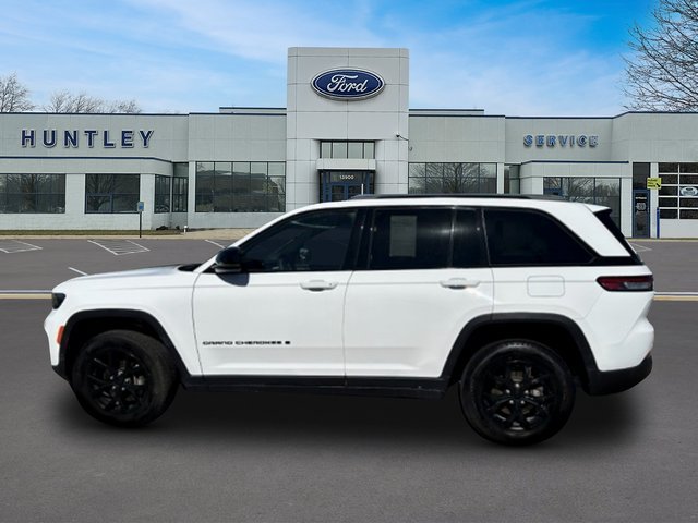 2024 Jeep Grand Cherokee Altitude X — photo 7 of 23