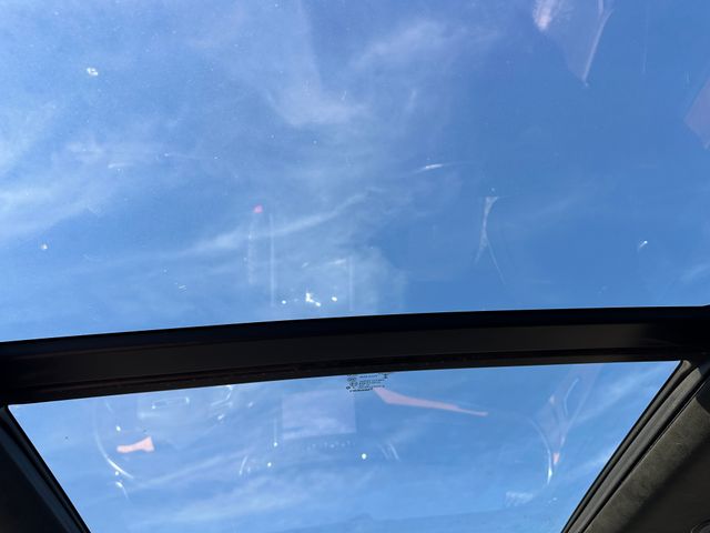 2022 Jeep Grand Cherokee Summit Reserve — photo 16 of 31
