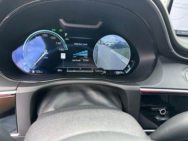 2025 Genesis GV70 2.5T — photo 42 of 43