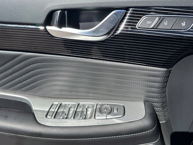 2025 Hyundai Palisade Calligraphy — photo 27 of 43