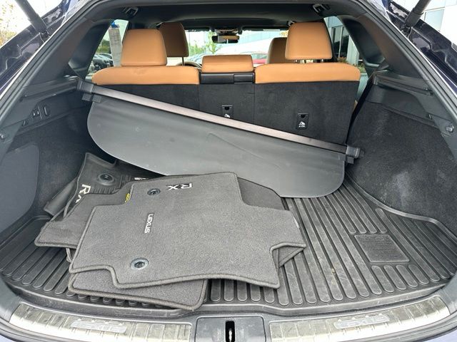 2023 LEXUS RX 350 Premium — photo 12 of 31