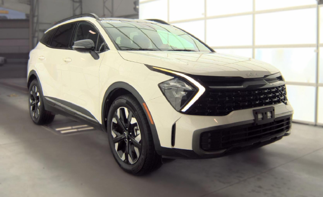 2023 Kia Sportage Plug-In Hybrid X-Line — photo 2 of 8