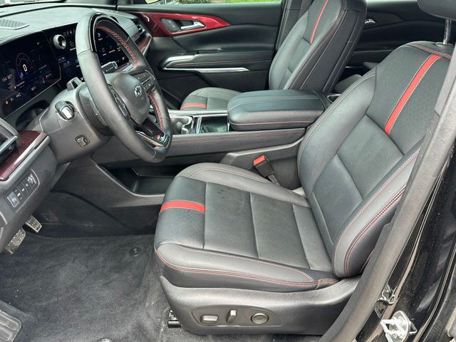 2024 Chevrolet Traverse RS — photo 35 of 38