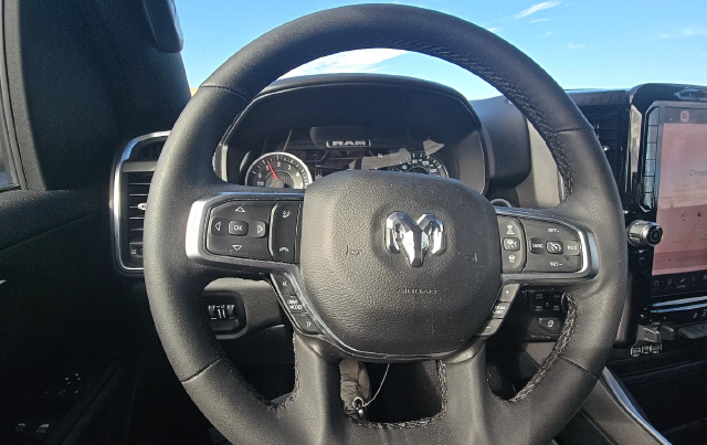 2025 Ram 1500 Big Horn/Lone Star — photo 8 of 10