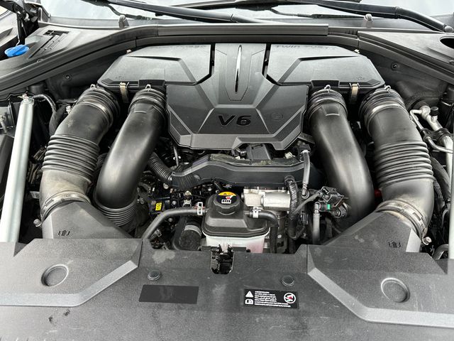 2023 Genesis GV70 3.5T Sport — photo 9 of 37