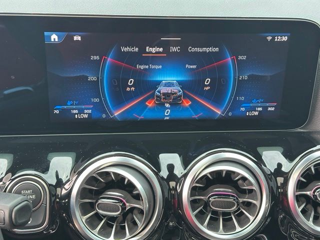 2025 Mercedes-Benz GLA GLA 35 AMG — photo 23 of 30