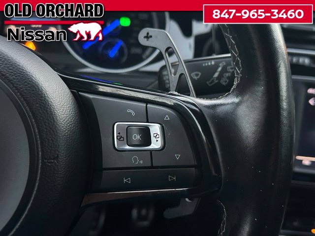 2017 Volkswagen Golf R DCC & Navigation 4motion — photo 18 of 20