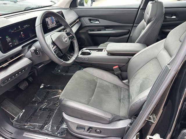 2023 Nissan Ariya Evolve+ e-4orce — photo 20 of 31