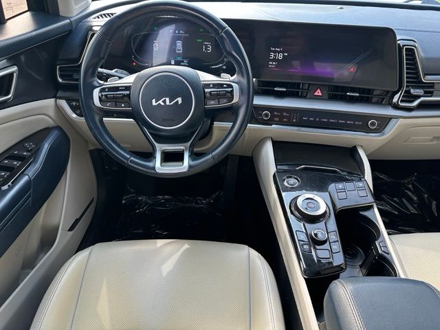 2024 Kia Sportage Hybrid EX — photo 18 of 31