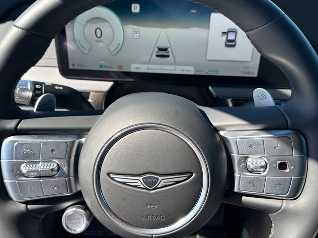 2025 Genesis GV60 Advanced — photo 37 of 41