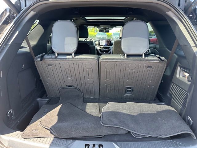 2025 Ford Explorer ST — photo 9 of 35