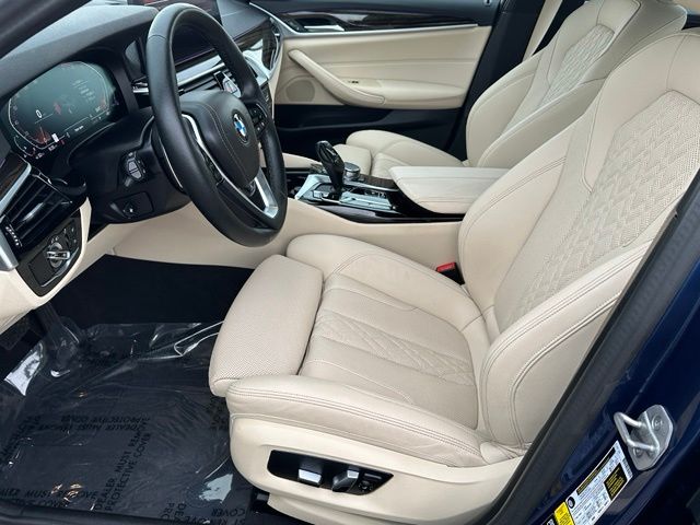 2023 BMW 5 Series 530i xDrive — photo 34 of 42