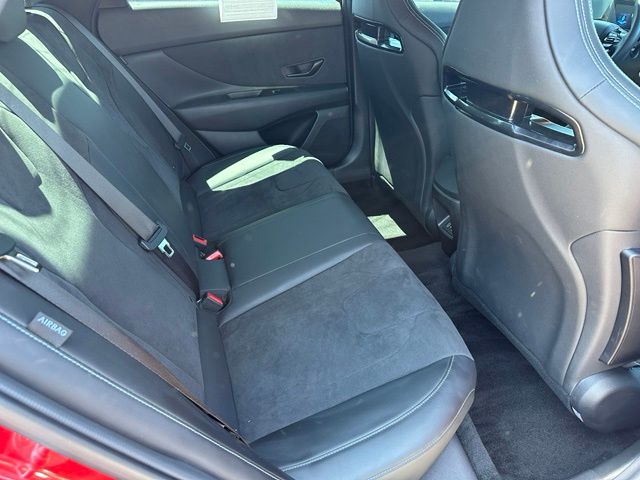 2024 Hyundai Elantra N Base — photo 11 of 29