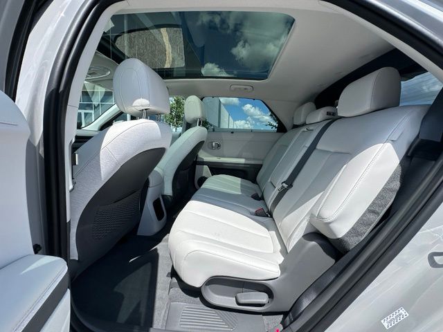 2024 Hyundai IONIQ 5 Limited — photo 16 of 38