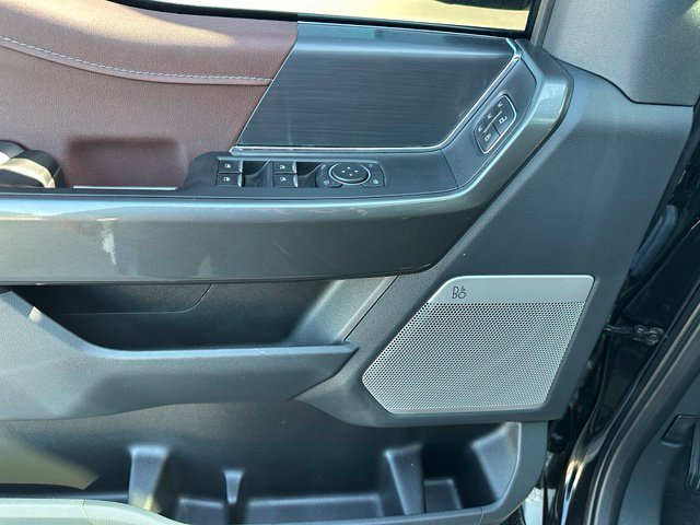 2023 Ford F-150 Lariat — photo 17 of 25