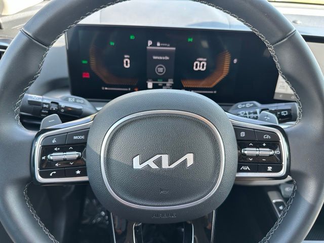 2025 Kia Sorento Plug-In Hybrid EX — photo 33 of 34