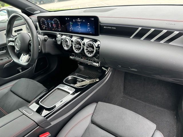 2025 Mercedes-Benz CLA CLA 35 AMG® — photo 23 of 30