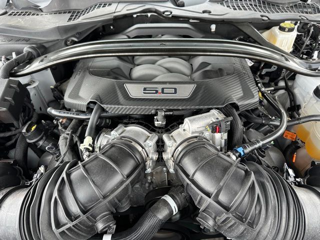 2025 Ford Mustang GT Premium — photo 10 of 26