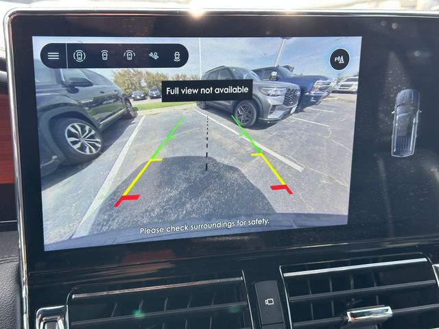 2022 Lincoln Navigator Reserve — photo 33 of 36