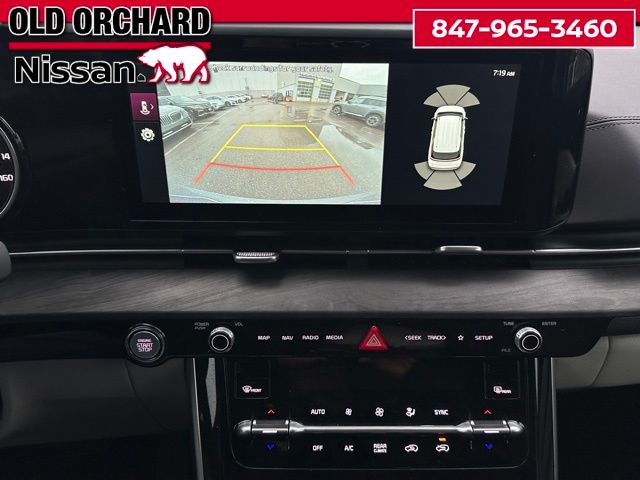 2024 Kia Carnival EX — photo 16 of 22