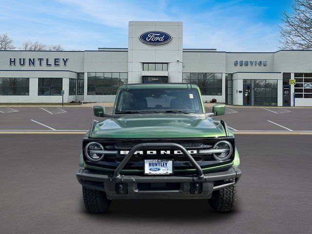 2023 Ford Bronco Outer Banks — photo 3 of 25