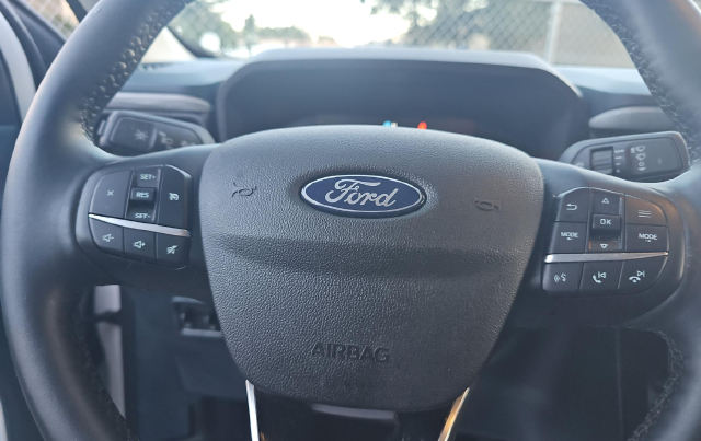 2025 Ford Maverick XLT — photo 6 of 8