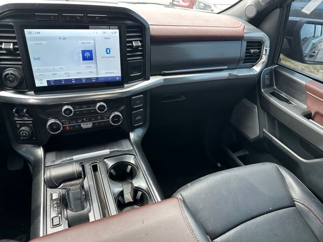 2022 Ford F-150 Lariat — photo 11 of 21