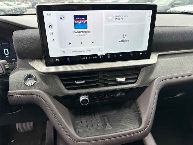 2025 Ford Explorer Platinum — photo 25 of 34