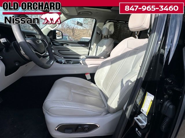2023 Jeep Wagoneer Premium Pkg — photo 10 of 26