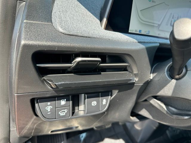 2023 Kia EV6 Wind — photo 20 of 38