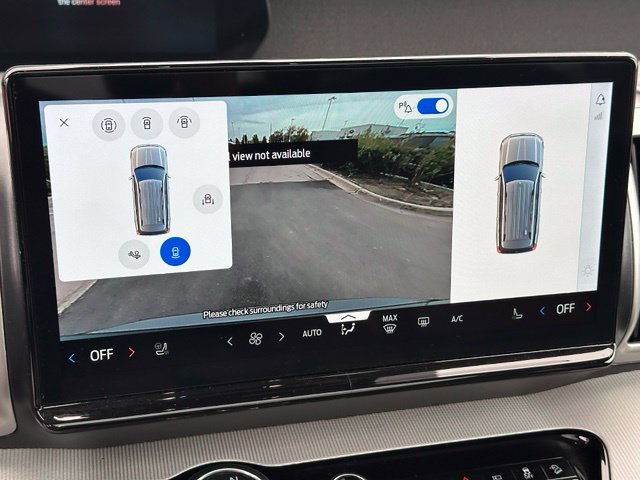 2025 Ford Expedition Active — photo 37 of 41