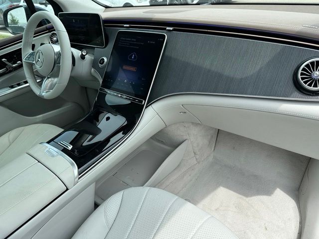 2023 Mercedes-Benz EQE 350 SUV — photo 12 of 31