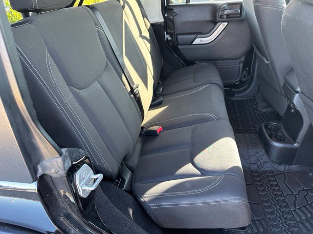 2016 Jeep Wrangler Unlimited Sahara — photo 11 of 25