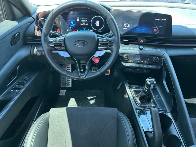 2024 Hyundai Elantra N Base — photo 13 of 29