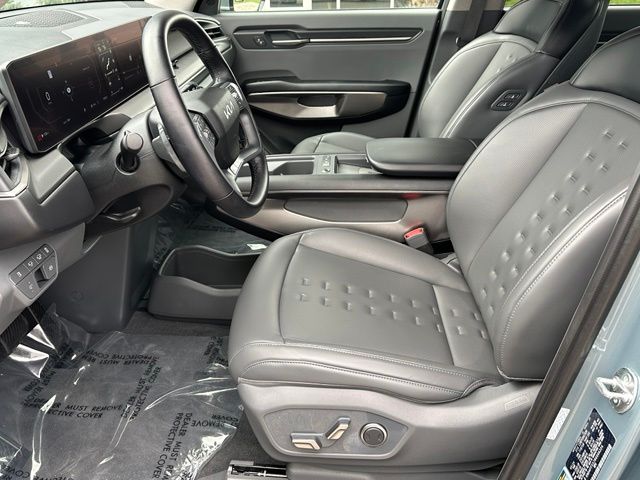 2024 Kia EV9 Wind — photo 36 of 44