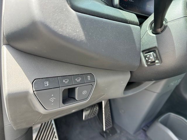 2024 Kia EV9 GT-Line — photo 29 of 44