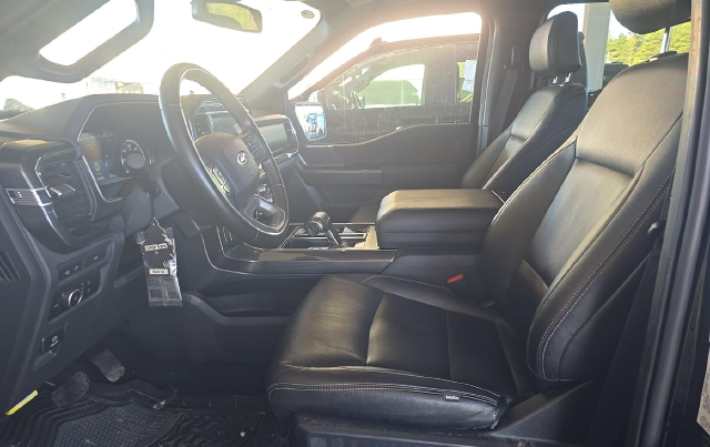 2023 Ford F-150 XLT — photo 5 of 8