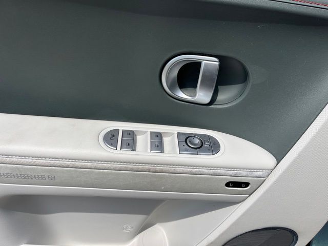 2023 Hyundai IONIQ 5 Limited — photo 21 of 35