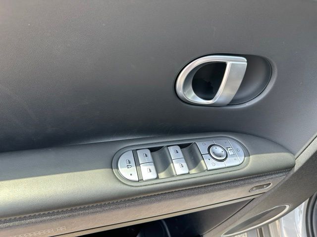 2024 Hyundai IONIQ 5 Limited — photo 18 of 35