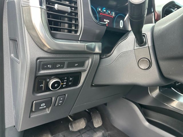 2023 Ford F-150 Lariat — photo 37 of 37