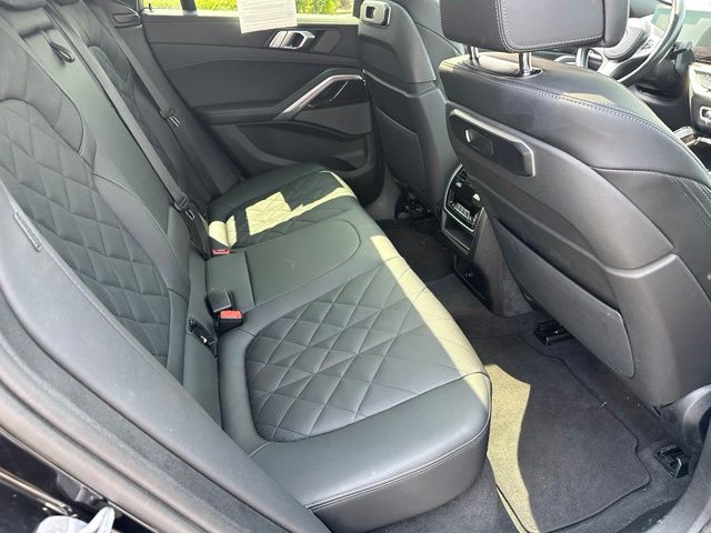 2025 BMW X6 xDrive40i — photo 12 of 28