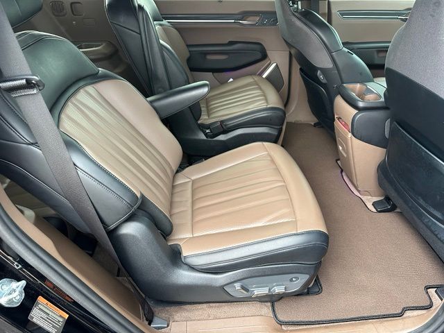 2024 Kia EV9 GT-Line — photo 10 of 43