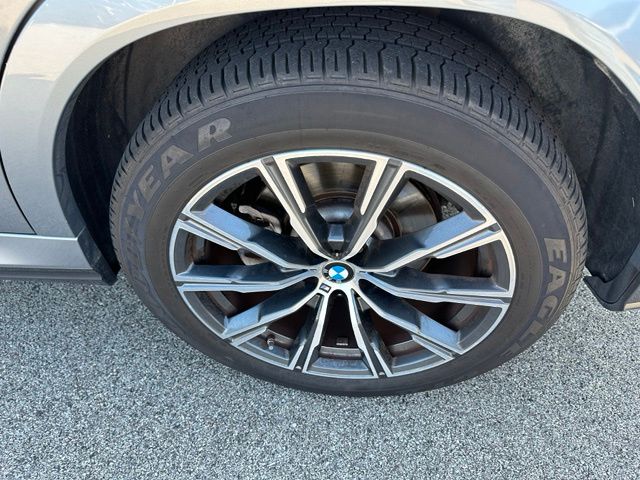 2025 BMW X6 xDrive40i — photo 7 of 29