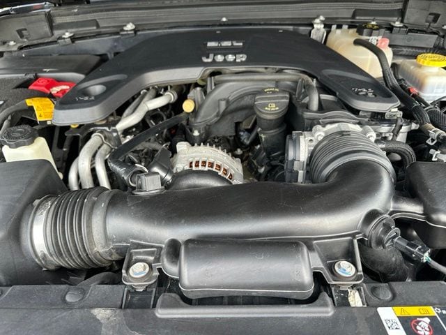 2021 Jeep Wrangler Unlimited Sahara — photo 9 of 28