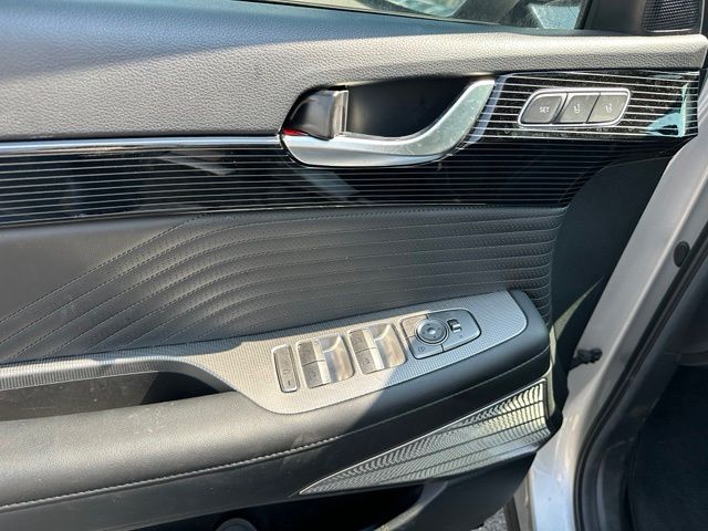 2024 Hyundai Palisade Calligraphy — photo 24 of 40