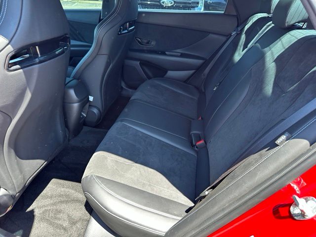 2024 Hyundai Elantra N Base — photo 12 of 29