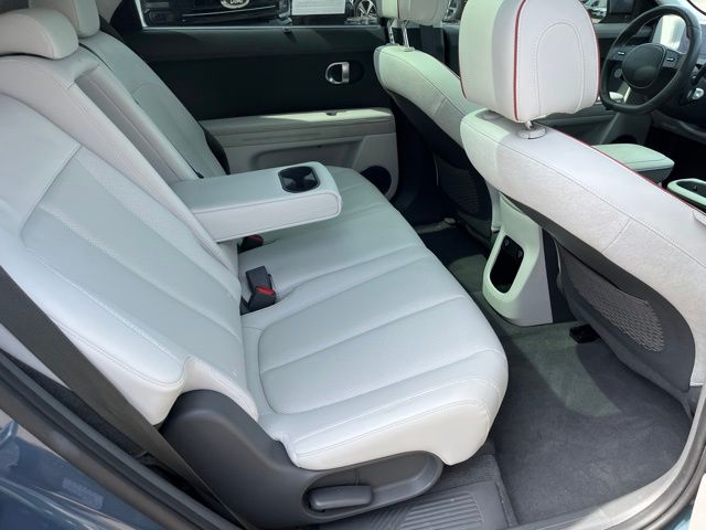 2023 Hyundai IONIQ 5 Limited — photo 10 of 35
