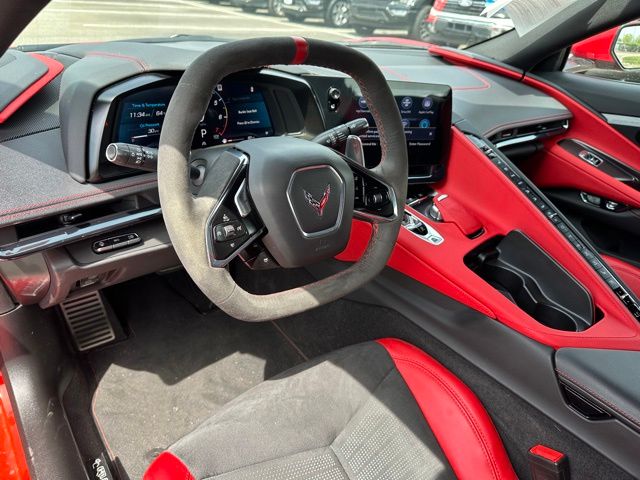 2023 Chevrolet Corvette Stingray — photo 18 of 28