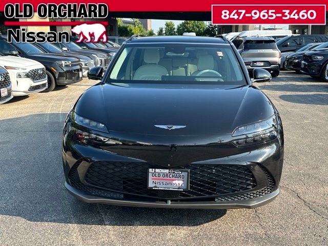 2023 Genesis GV60 Performance — photo 10 of 30
