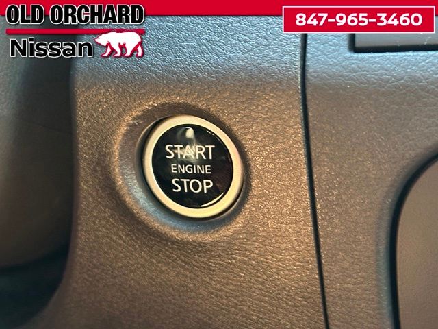 2025 Nissan Frontier PRO-4X — photo 18 of 22